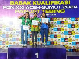 Panjat Tebing Jawa Timur Raih Juara Umum Pra-PON XXI