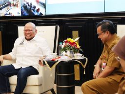 Kunjungi Pemkot Surabaya, Ketua DPD RI Komit Jaga Kewenangan Daerah untuk Pembangunan yang Berkeadilan