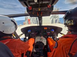 Tingkatkan Kemampuan Unsur MTF, Heli HS-1305 Cross Deck Landing Exercise di Kaprang Yunani HS Spetsai F-453