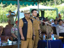 Pj Bupati Aceh Utara Kukuhkan Pengurus Kampung Siaga Bencana 