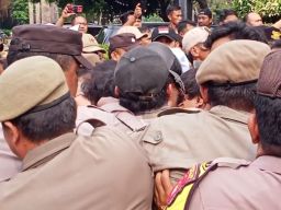 Progress Indonesia Dukung Plt Sekwan Laporkan Pelaku Pengrusakan Pagar DPRD Kota Bekasi