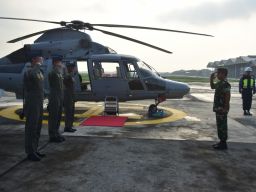 Heli Panther Wing Udara 2 Dukung Peninjauan Asops Panglima TNI di Latgabma Keris Woomera 2024