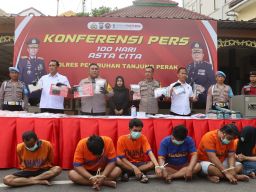 Polisi Berhasil Amankan 6 Bandar Narkoba dan Brangkas isi 1 Kg Sabu di Jalan Kunti Surabaya