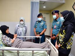 Komandan dan Pejabat Utama Puspenerbal Takziah Keluarga Prajurit yang Ditinggal Wafat Anaknya