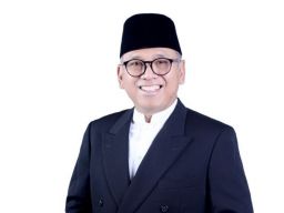 AGAMA DI BIBIR, KORUPSI DI TANGAN