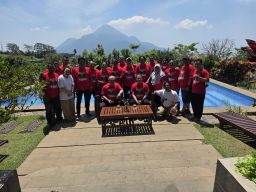 KOMPAK Gelar Lomba Meriahkan HUT ke-80 RI, Hadirkan Pengacara Johanes Dipa di Podcast Inspiratif