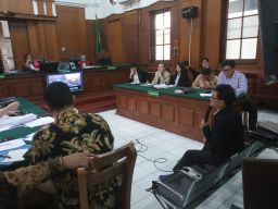 Kesaksian Mantan Pejabat Keuangan Ungkap Sejarah Saham PT Dharma Nyata Press