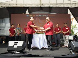 AMN Surabaya Perkuat Solidaritas Mahasiswa Lewat Puncak Dies Natalis ke-3