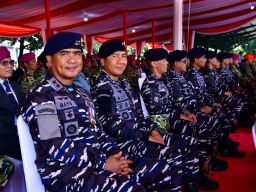 Pangkoarmada II Hadiri Upacara Militer HUT ke-80 Korps Marinir
