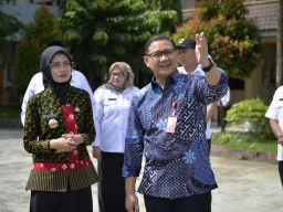 Gercep Kadisdik Jatim, Aries Agung Paewai dan Wali Kota Kediri Tinjau SMAN 3 Usai Pohon Tumbang