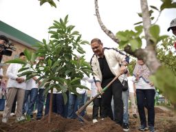 Kadindik Jatim Puji Implementasi Program SIKAP di SMKN 1 Tulungagung