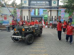 Semanggi Merawat Kemerdekaan, SMAN 12 Surabaya Padukan Nasionalisme dan Religiusitas