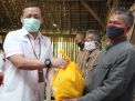 IIK Perhutani Serahkan Ribuan Paket Sembako Ke Masyarakat