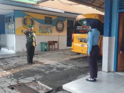 Danramil 0830/01 Krembangan Jadi Irup Di SMA Hang Tuah 1