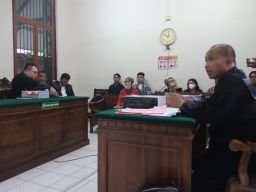 Saksi Sebut Ada Dugaan Selisih Uang Antara Sistem Dengan Fisik