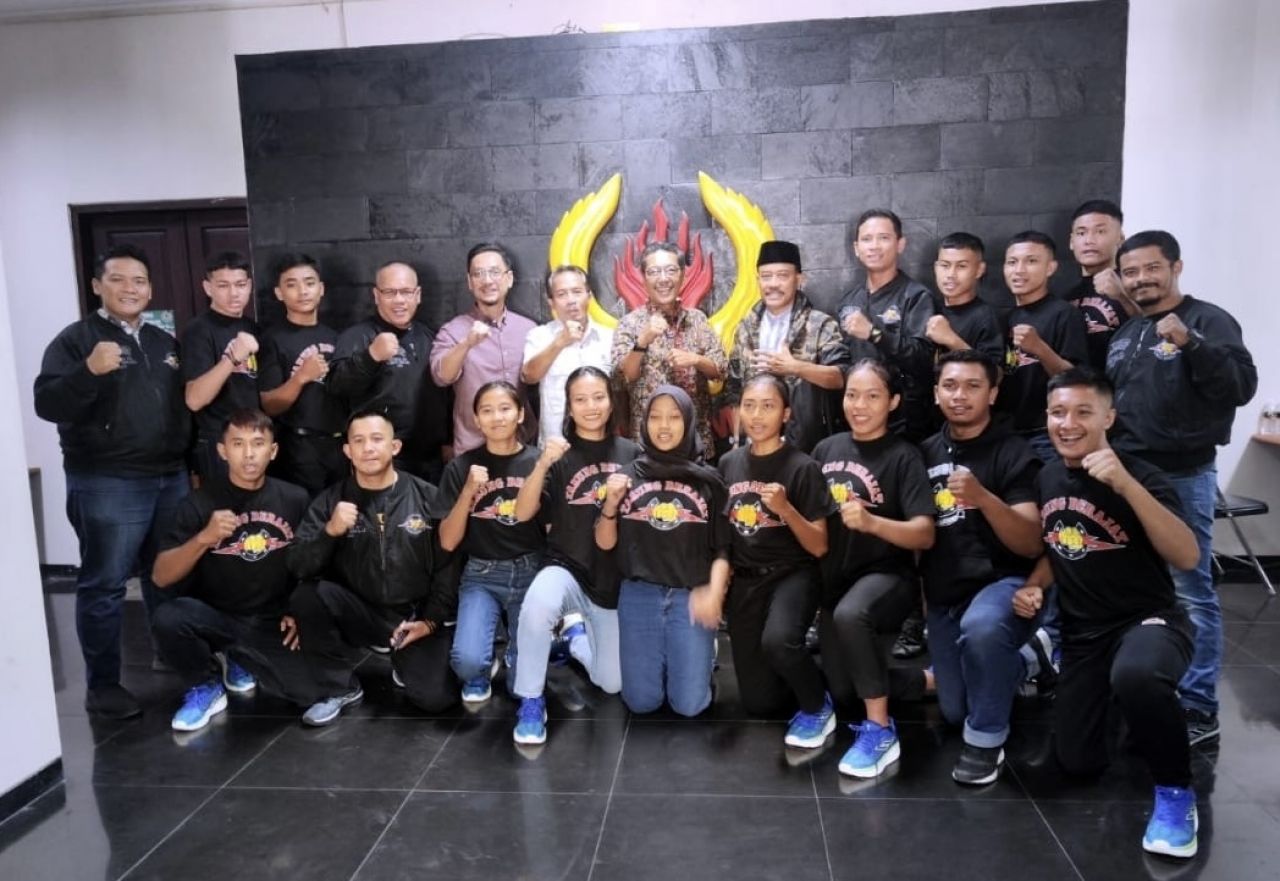 Pelepasan atlet Tarung Derajat yang akan berlaga di BK PON Bandung, di KONI Jatim.
