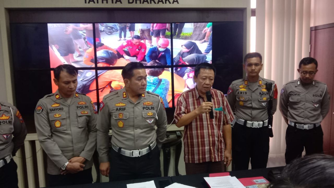 Kasatlantas Polrestabes Surabaya : Polisi Tetapkan Pengemudi Maut Sebagai Tersangka