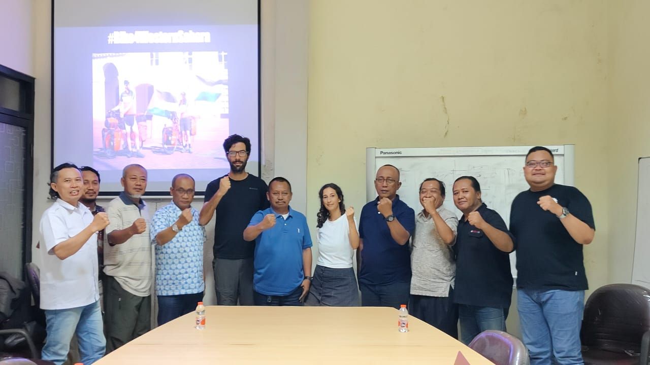 PWI Jatim Terima Kunjungan Aktivis HAM Internasional Solidarity Rising