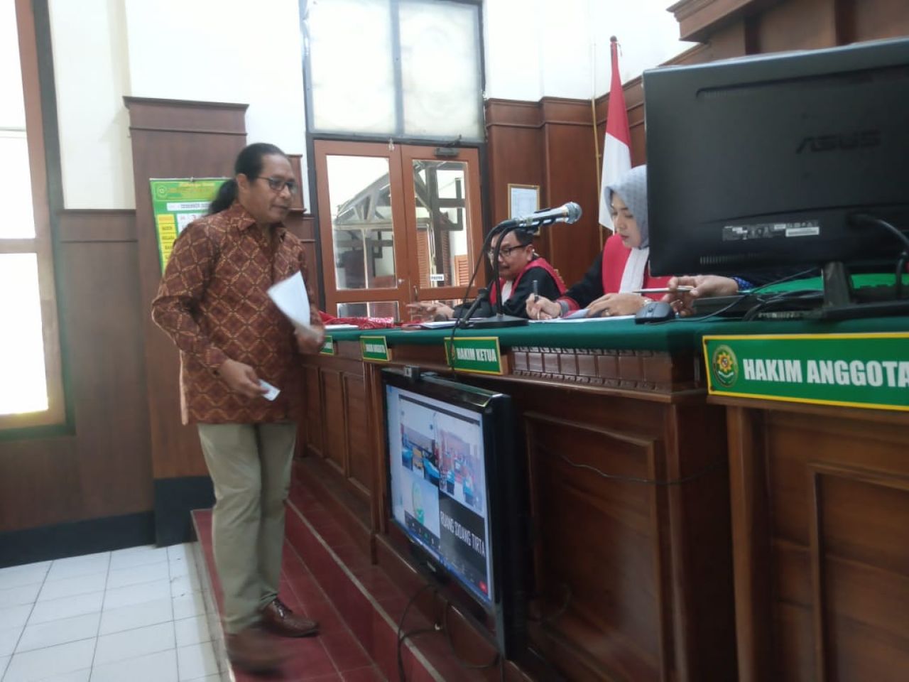 John Christian Berharap SK Perizinan Walikota Surabaya Dicabut