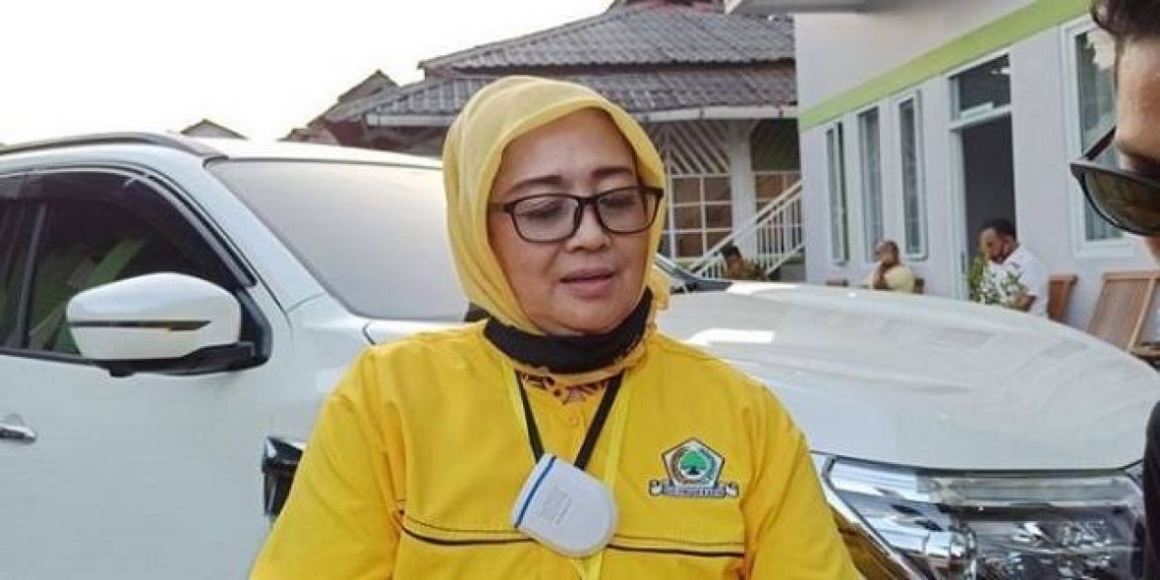 Ketua DPD Golkar Kabupaten Garut Euis Ida Wartiah.