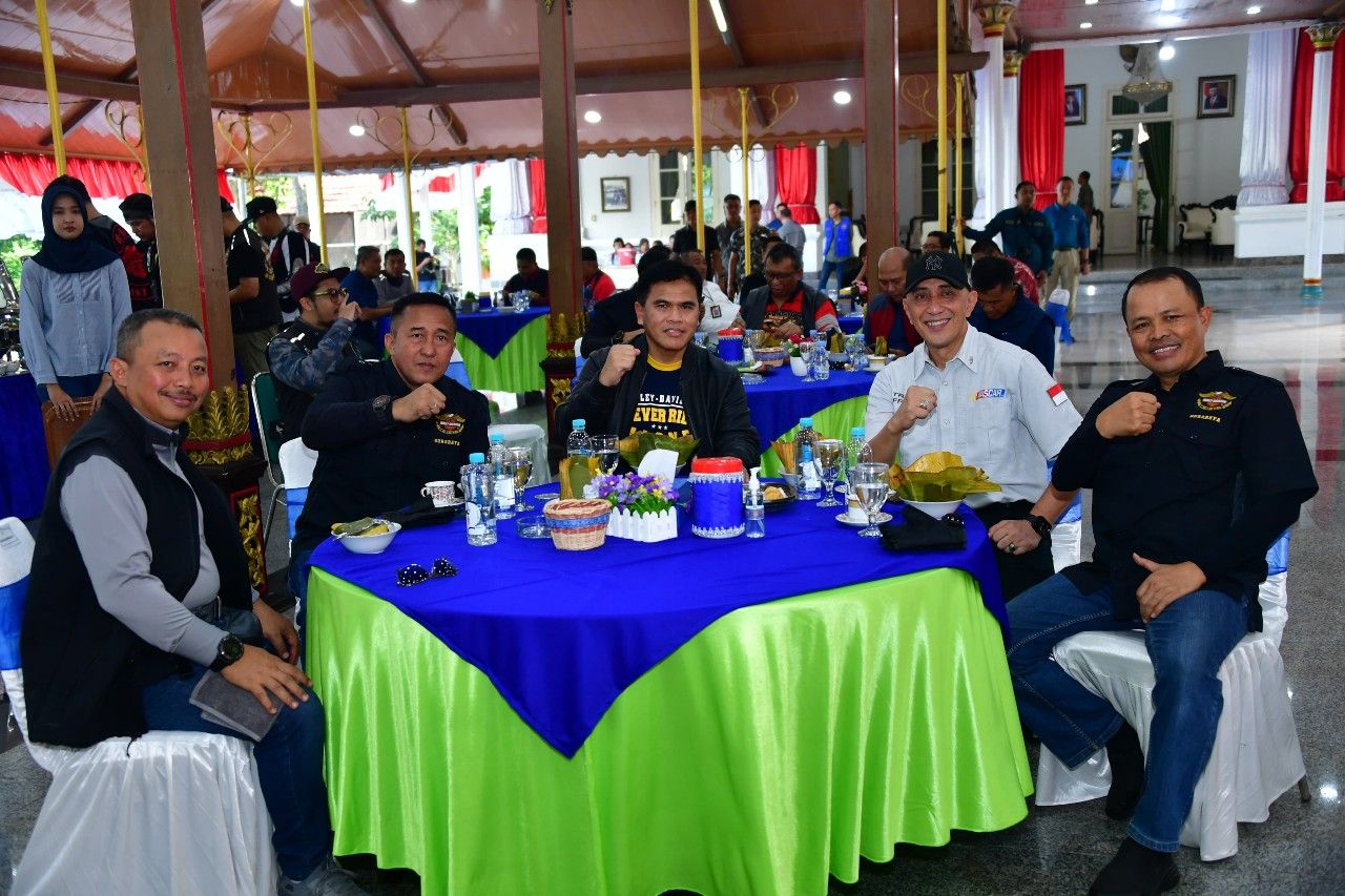 Danpuspenerbal Dampingi Kasal Touring dan Bagikan Bantuan Sosial