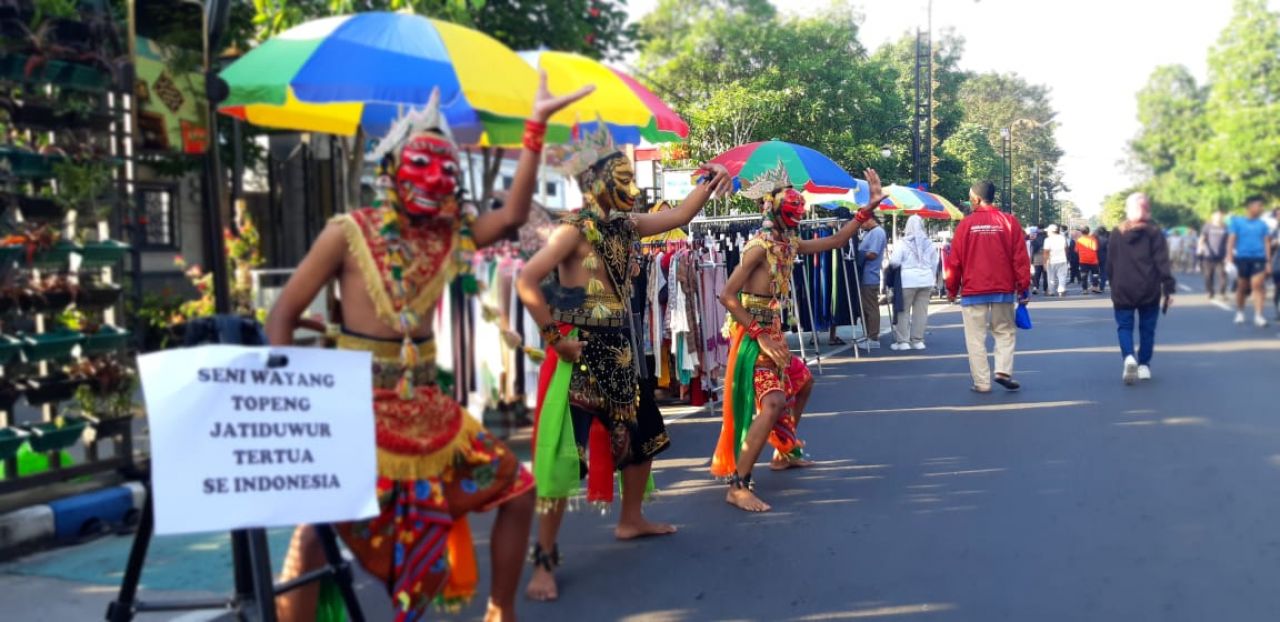Mas Hakim Sosialisasi di Arena CFD Jombang, Targetkan Gen Z Demam Wayang Topeng Jati Duwur
