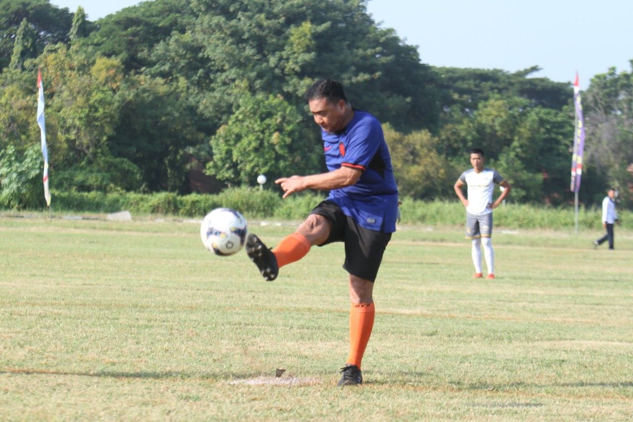 Kick Off Turnamen Sepak Bola Antar Satker Dimulai, Wadan Puspenerbal : Jaga Sportivitas