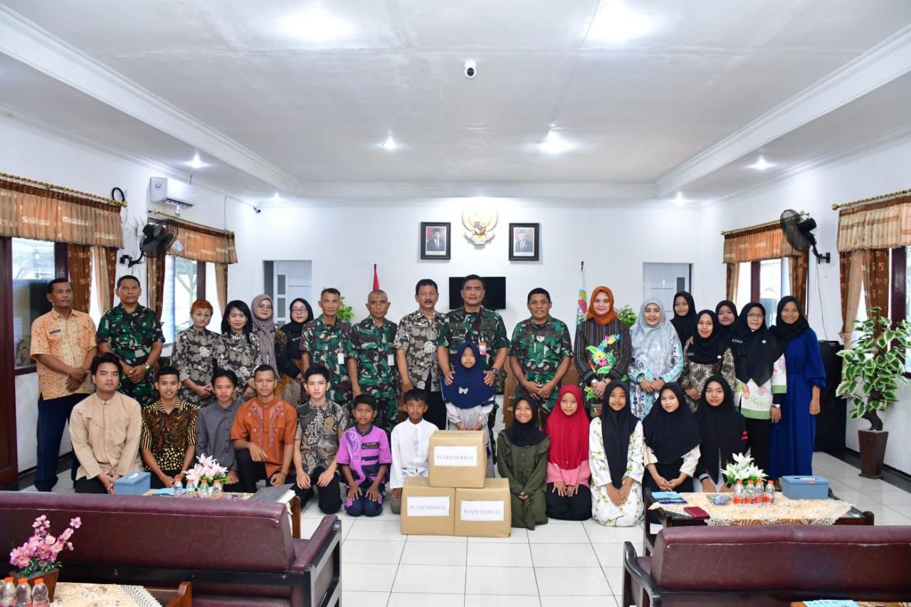 Jum'at Berkah, Wadan Puspenerbal Sambangi Panti Asuhan Laksamana Moeljadi