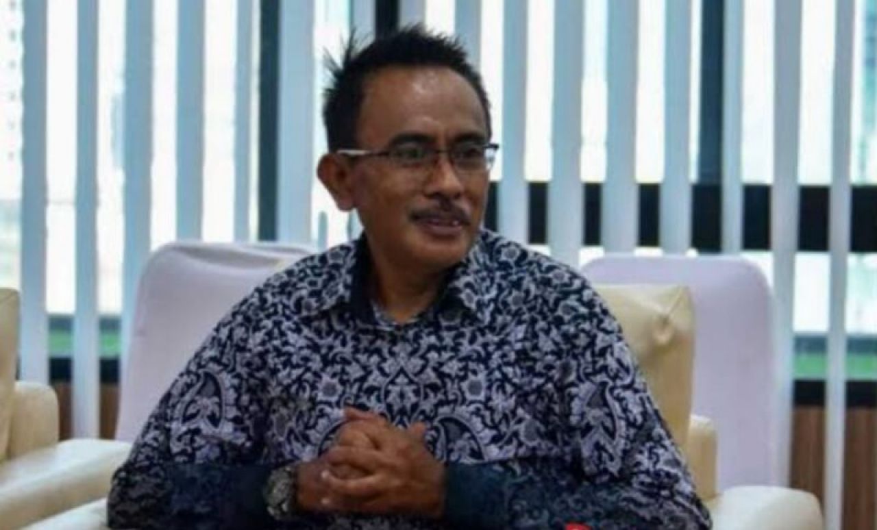 Ketua Parasanda Bumi Pertiwi (Prabu) Foundation, organisasi yang menaungi mantan aktivis Negara Islam Indonesia (NII), H.Asep Muhargono.