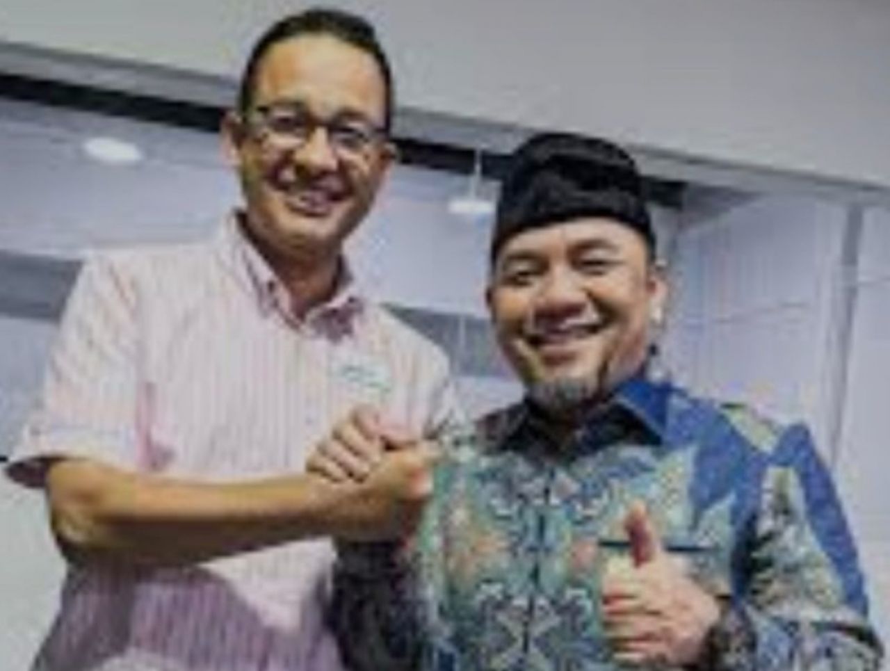 Anies Baswedan bersama Cawalkot Bekasi Heri Koswara