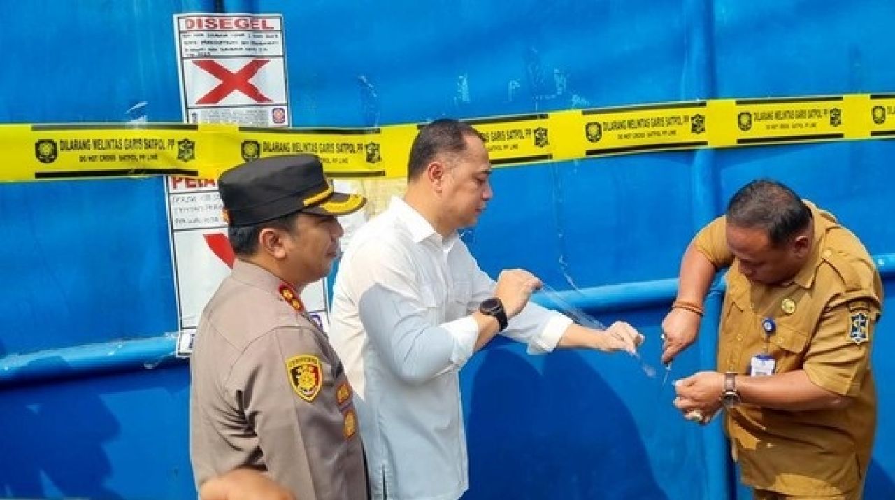 Tak Kantongi TDG, CV Sentoso Seal Disegel Satpol PP
