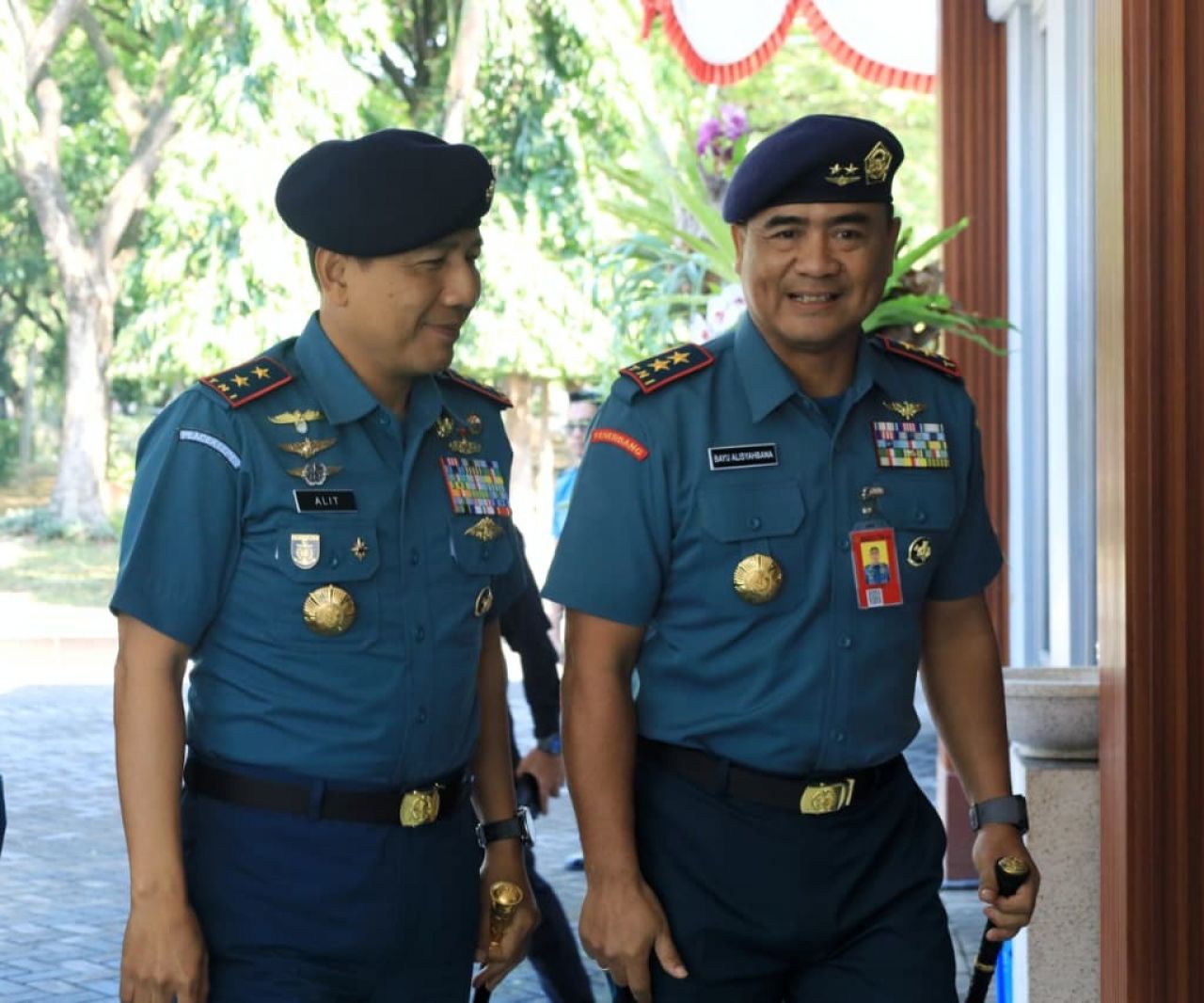 Laksda TNI I G. P. Alit Jaya, S.H., M.Si., bersama Laksda TNI Bayu Alisyahbana