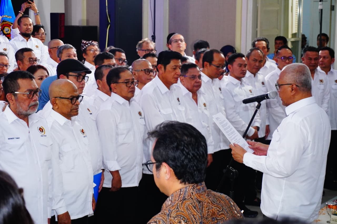 PWI Pusat 2025-2030 Resmi Dikukuhkan, Pemerintah Tegaskan Jaga Independensi Pers