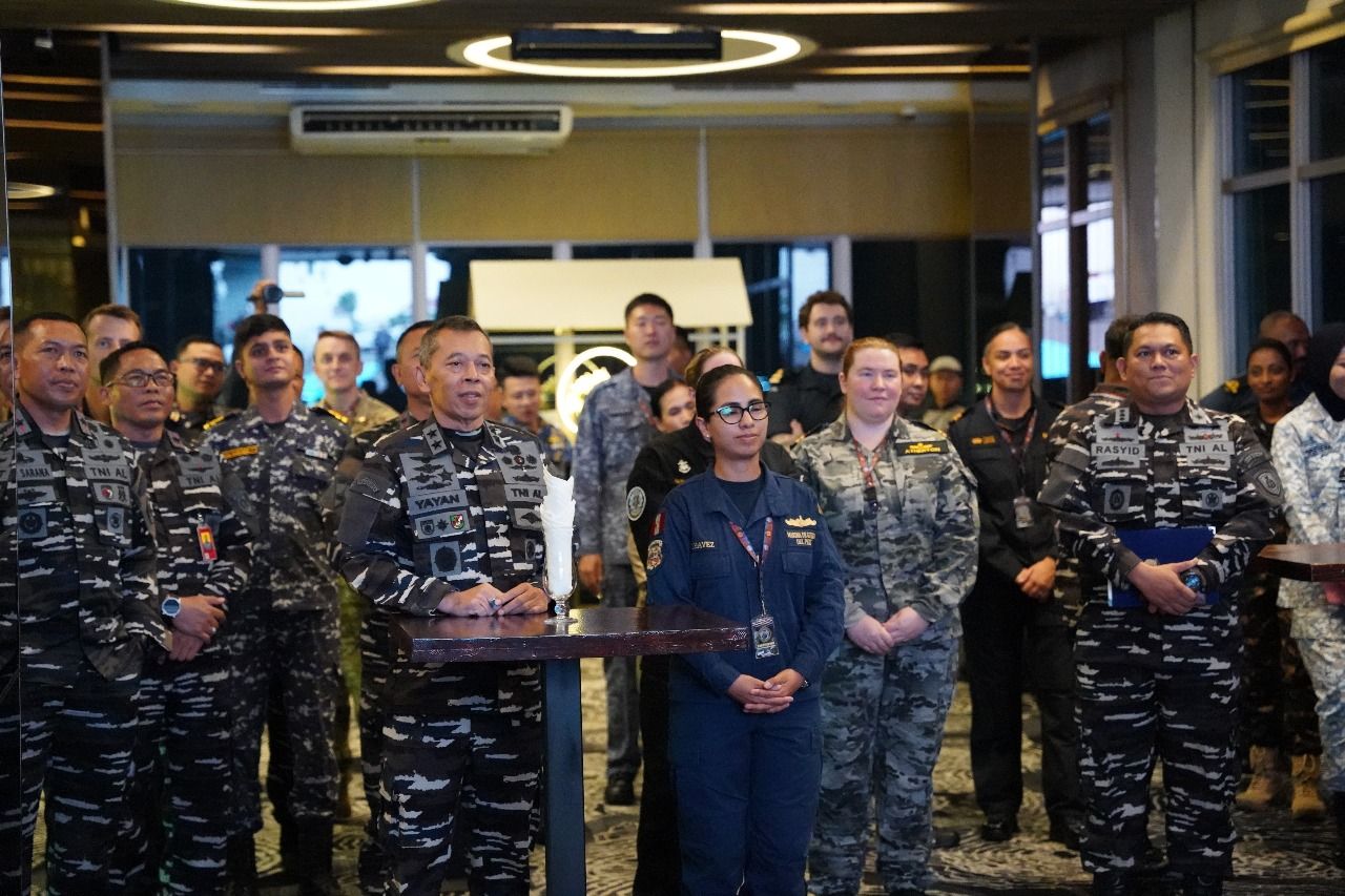 Perkuat Sinergi Maritim Di Kawasan Indo-Pasifik, Kaskoarmada II Hadiri Ice Breaking WPNS JOIP 2025 di Surabaya