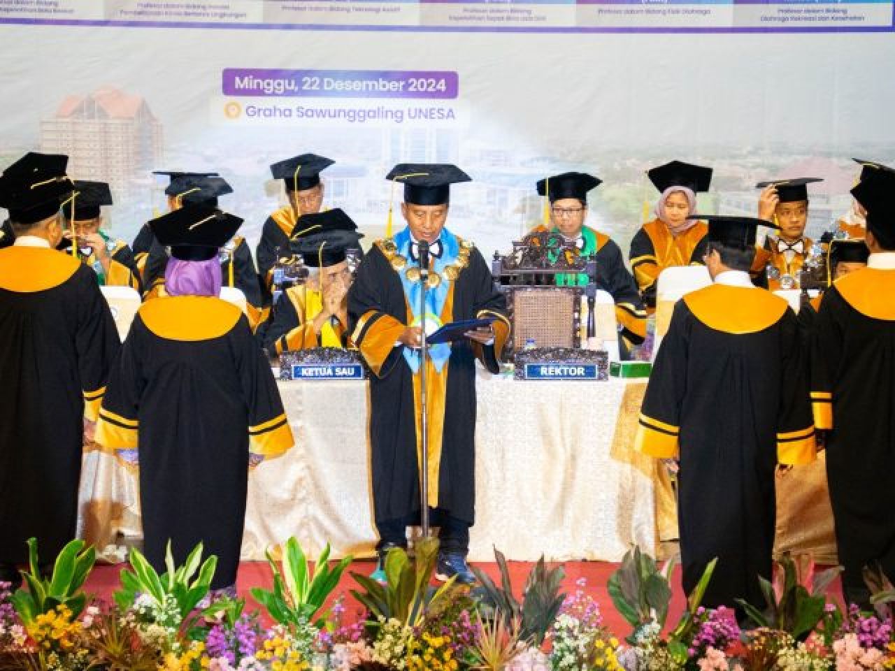 Kado Istimewa di Disnatalis ke 61, UNESA Kukuhkan 11 Guru Besar di Penghujung 2025