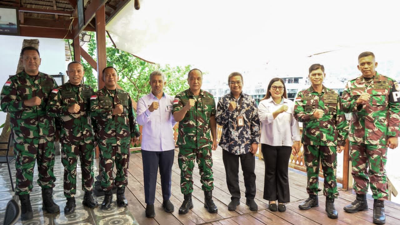 Pererat Sinergitas, Komandan Kodaeral IX Terima Courtesy Call Pimpinan PT. Pelindo dan Bank Mandiri Cabang Ambon