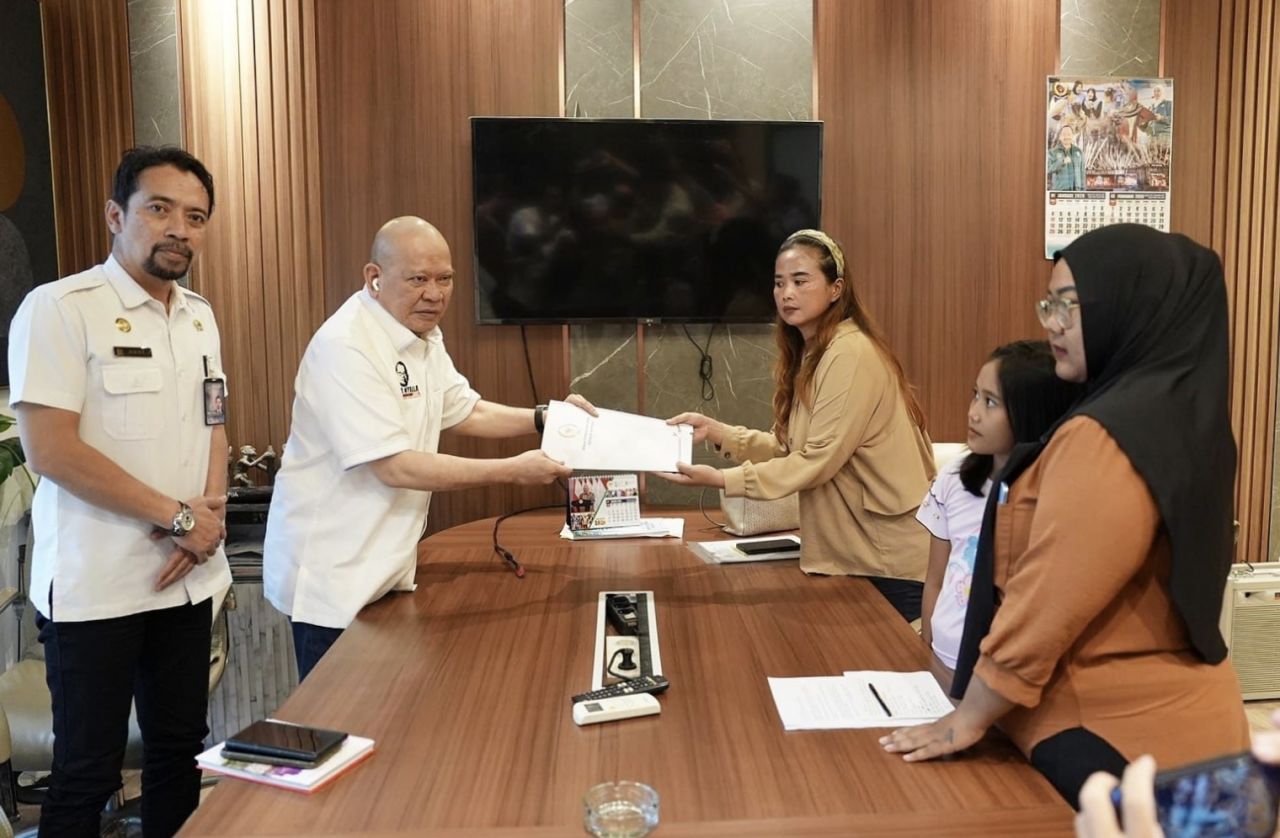 Korban KSU Unggul Makmur Mengadu ke LaNyalla, Sertifikat Rumah Diduga Dialihkan Sepihak