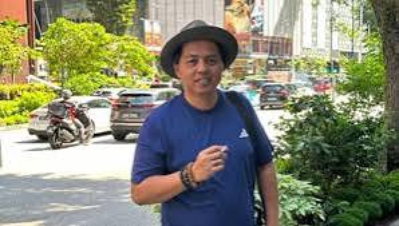 HRM Khalilur R. Abdullah Sahlawiy, yang akrab disapa Gus Lilur, pengusaha rokok sekaligus Owner Bandar Rokok Nusantara Global Grup (BARONG Grup)