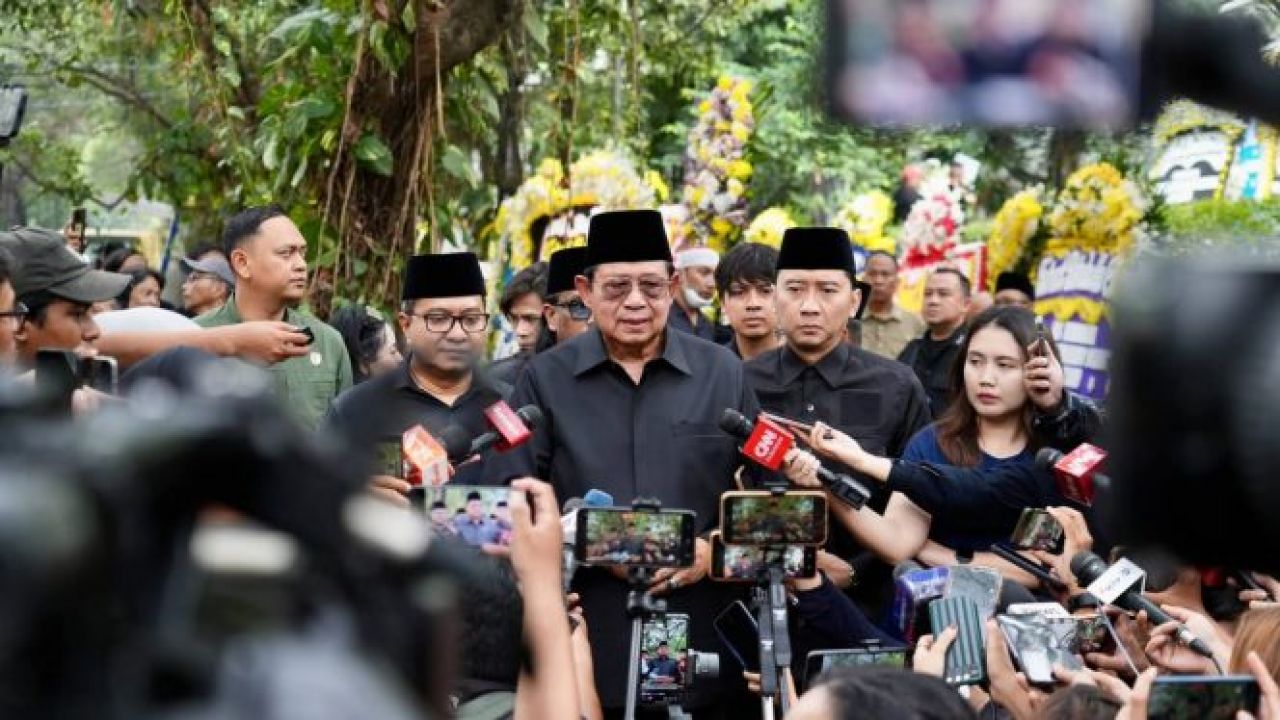 Pengamat: Kehadiran SBY di Rumah Duka Guruh Cairkan Hubungan yang Merenggang dengan PDIP
