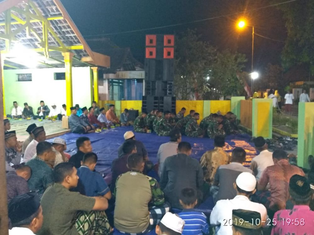 Satgas TMMD Hadiri Pengajian Umum Dalam Rangka Bersih Desa Kupang