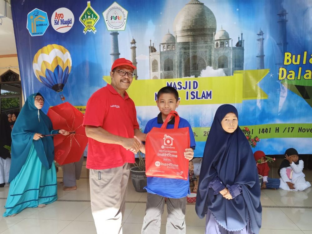 IndiHome Support Bulan Dakwah Dalam Ukhuwah di Masjid Nurul Islam