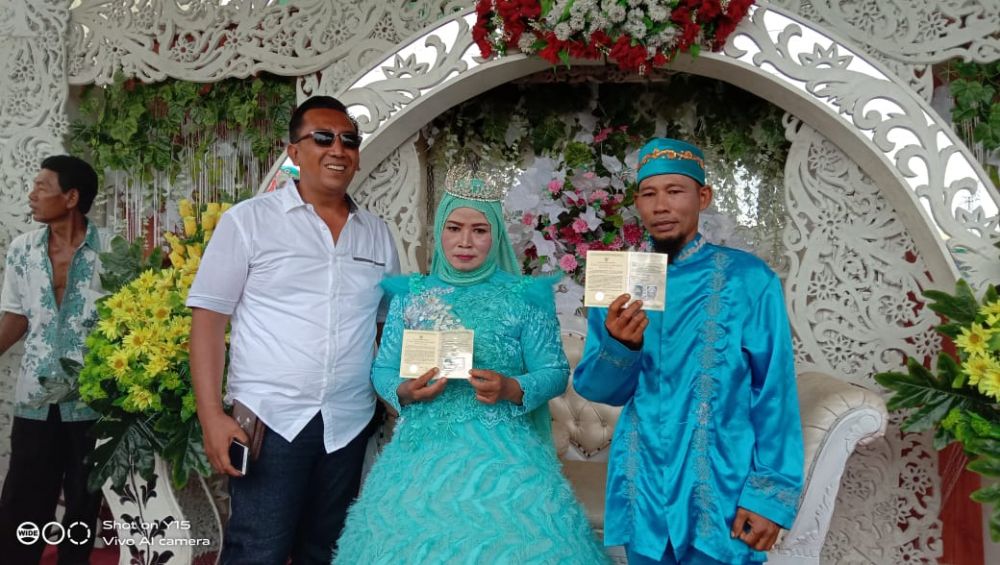 Romi Ardiansyah Owner"ARMADA MOBIL" giat Nikah masal dan Khitanan masal  syukuran peringati hari ulang taun (HUT) ARMADA MOBIL yang ke 4.(Foto:Hid/Tri)
