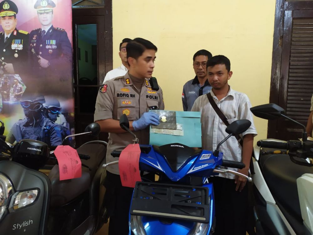 Polres Pasuruan  Serahkan Kendaraan Hasil Curian Kepada Pemiliknya 