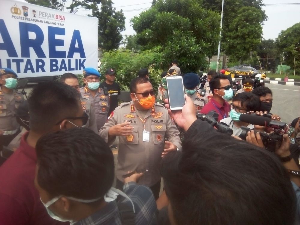 Kapolda Jatim Barsama Kapolres Tanjung Perak Sterilkan Tol Suramadu