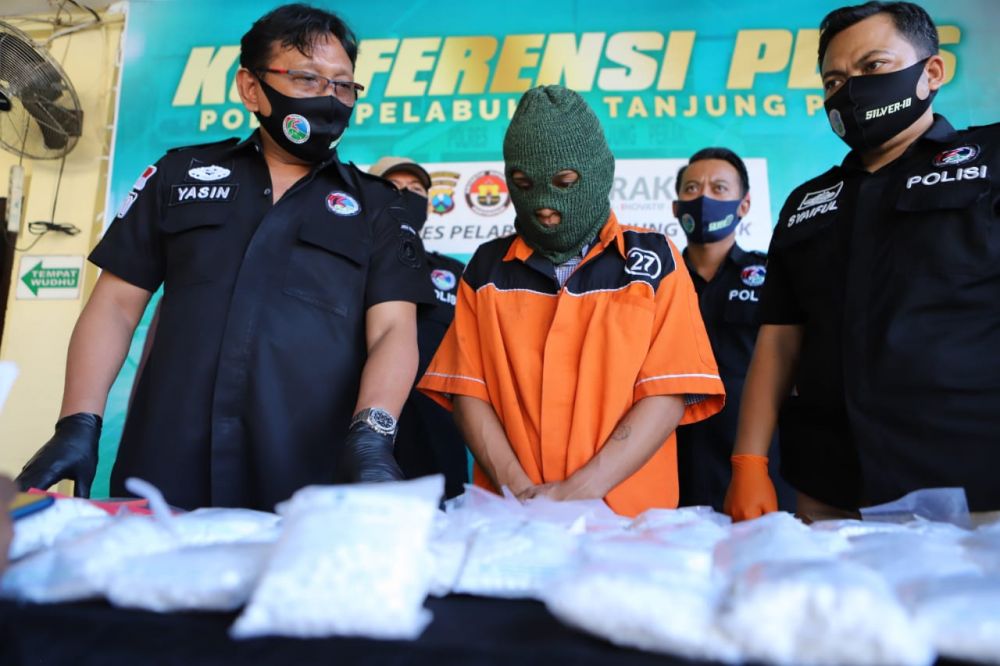 Polisi Gagalkan Peredaran Ratusan Ribu Pil Koplo Di Wonokromo