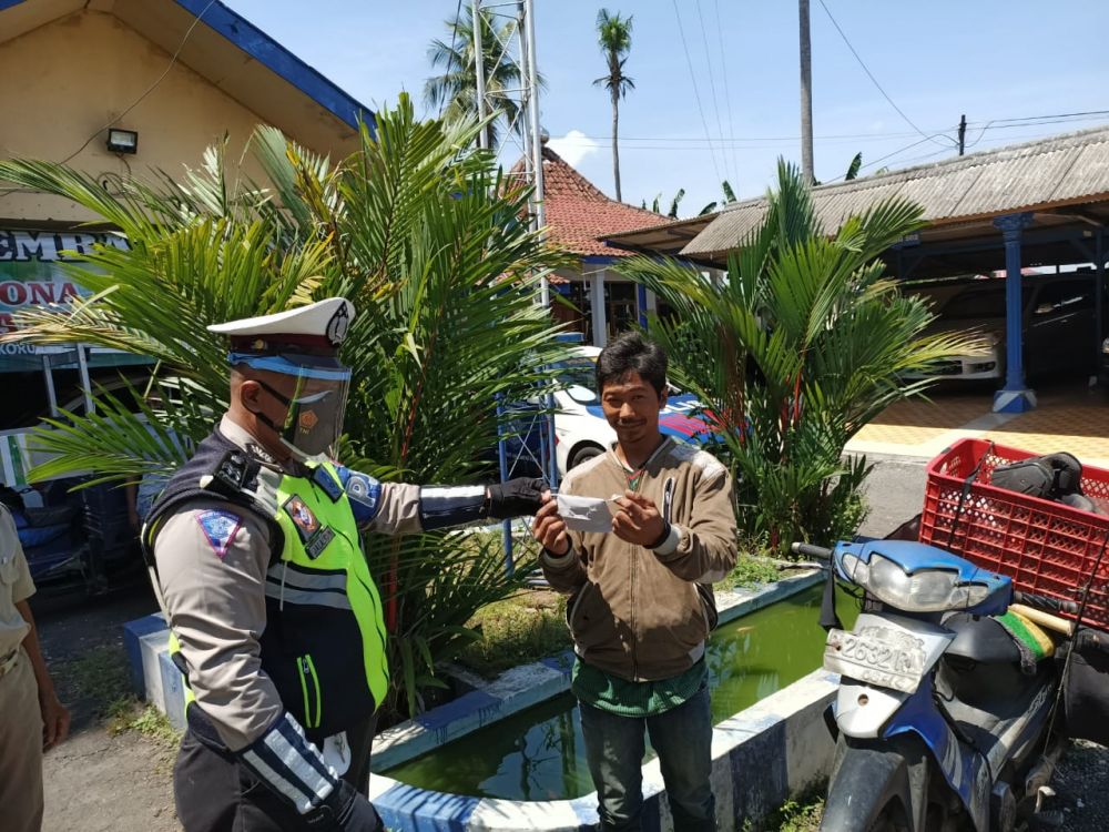 Sub Unit PJR Jember Gelar Razia Tertib Prokes Dan Tertib Lalu Lintas