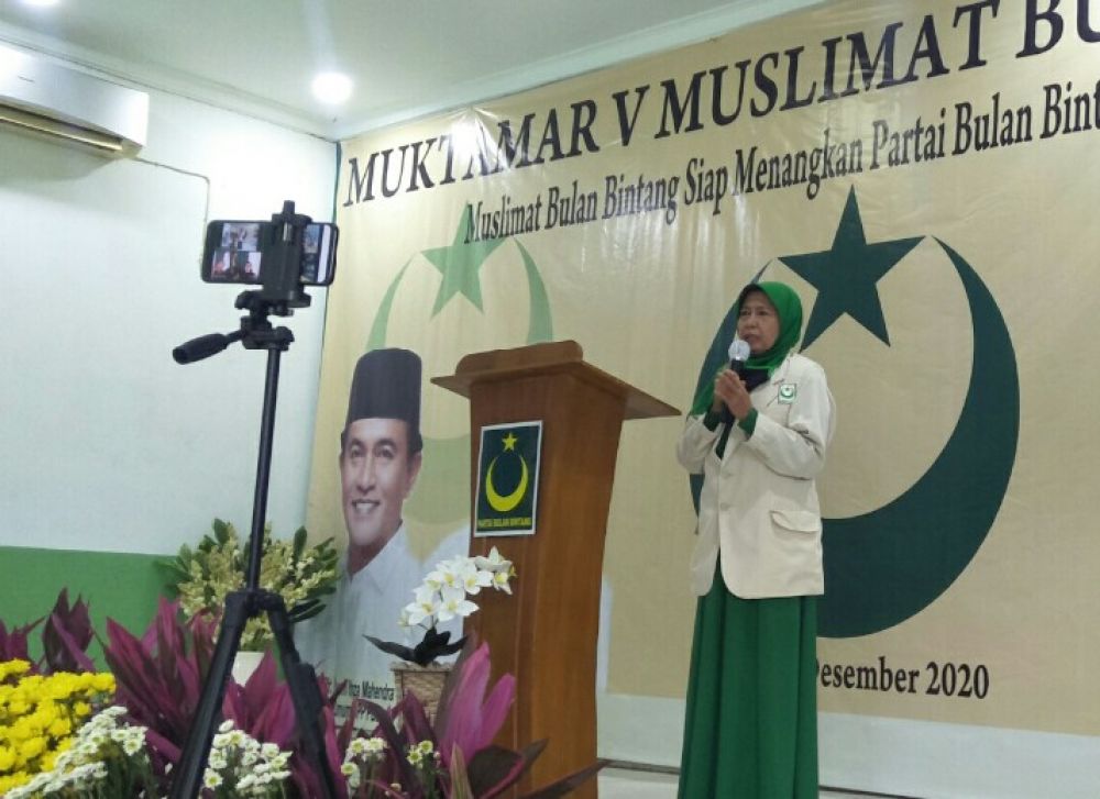 Hj Hamidah Yacoub ketua umum Pimpinan Pusat Muslimat Bulan Bintang periode 2020-2025. Foto: Istimewa