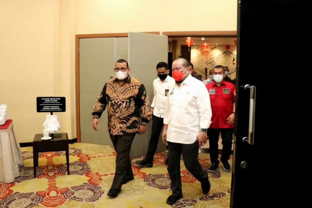 Ketua DPD RI dan Gubernur Papua  Saat Ramah Tamah Bahas Persiapan PON