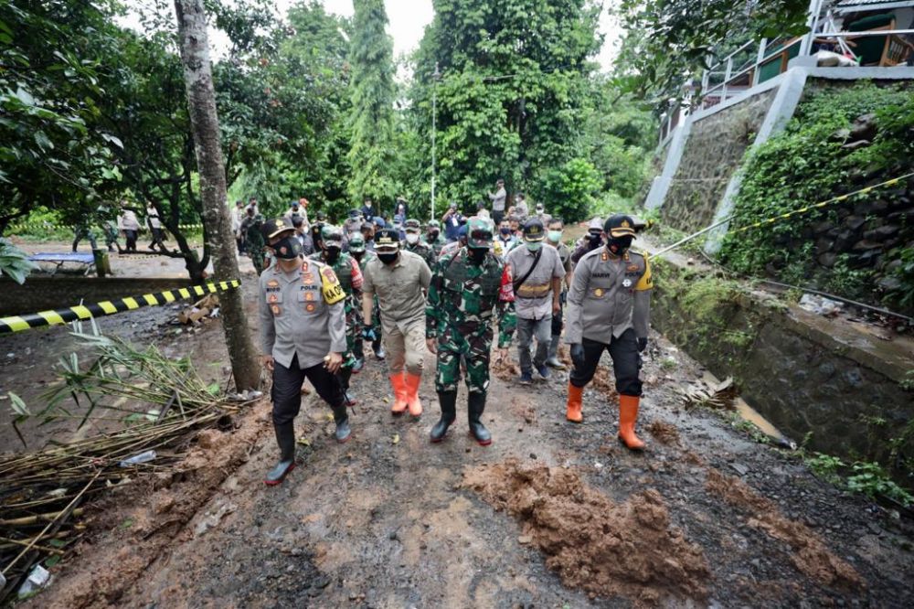 Sinergitas TNI, Polri dan Relawan Patut Diapresiasi