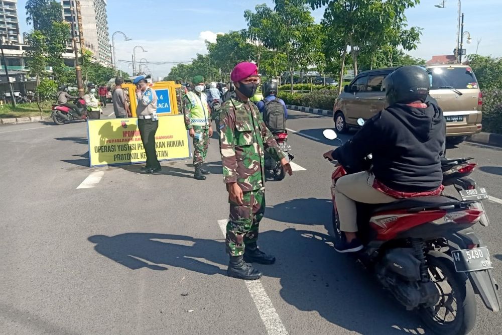 Satgas PPKM Covid-19 Menart 2 Marinir Pasmar 2 Laksanakan Sosialisasi 